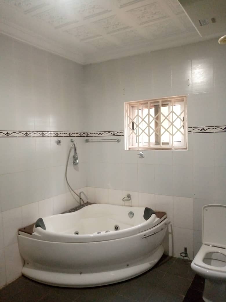 Five (5) Bedroom House for Rent at Westland