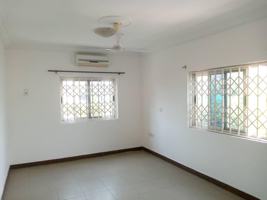 Five (5) Bedroom House for Rent at Westland