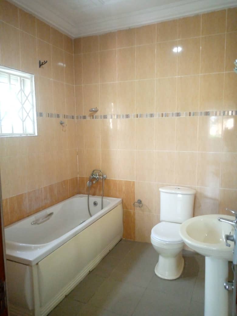 Five (5) Bedroom House for Rent at Westland