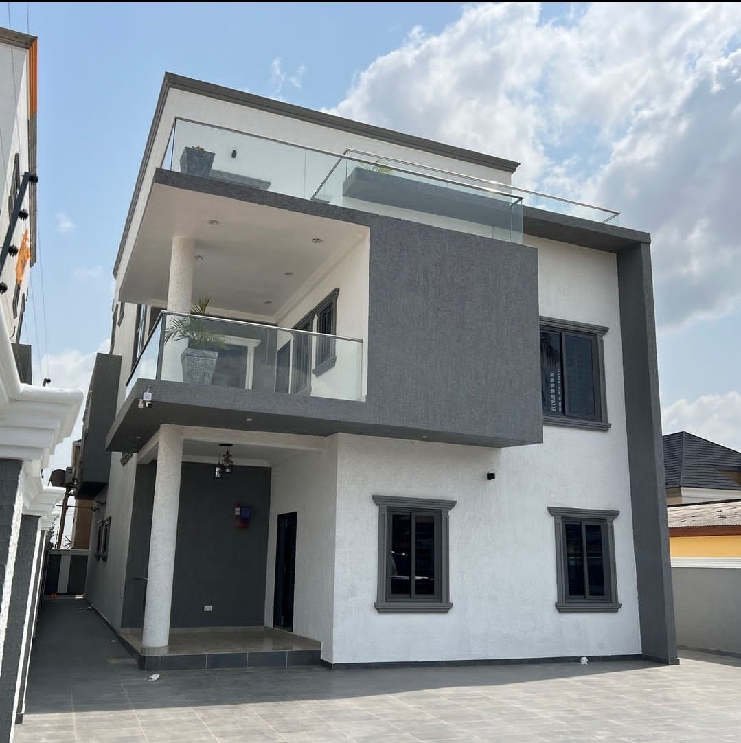 Five 5-Bedroom House for Sale in Achimota