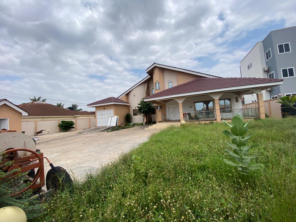 Five 5-bedroom House With Boy’s Quarters for Rent at Sakumono