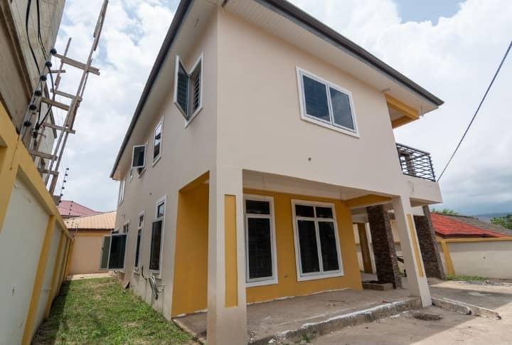 Five (5) Bedroom Self Compound House for Sale at Oyarifa