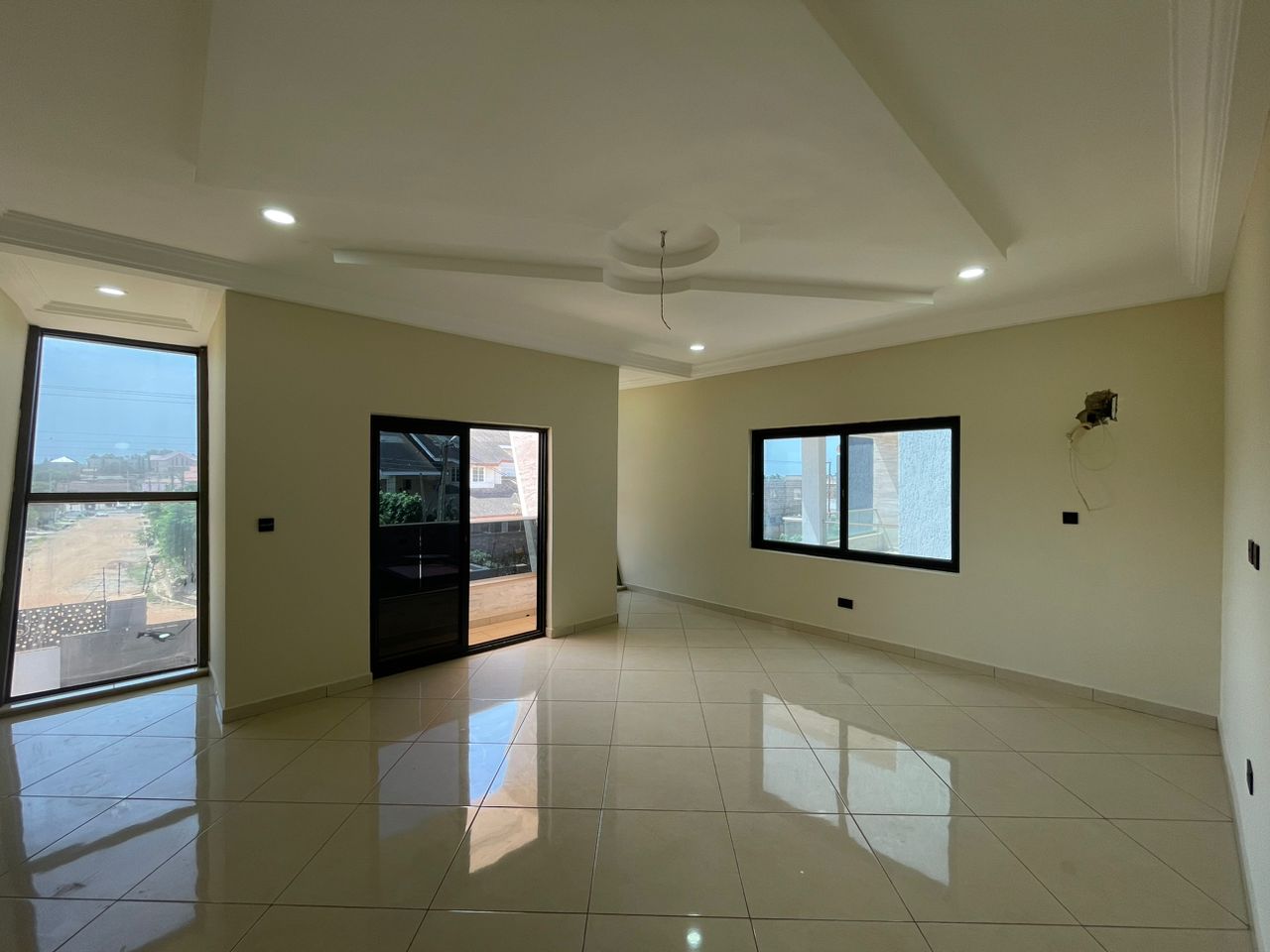 Five (5) Bedroom Self Compound House With Boy's Quarters for Sale at East Airport Hills