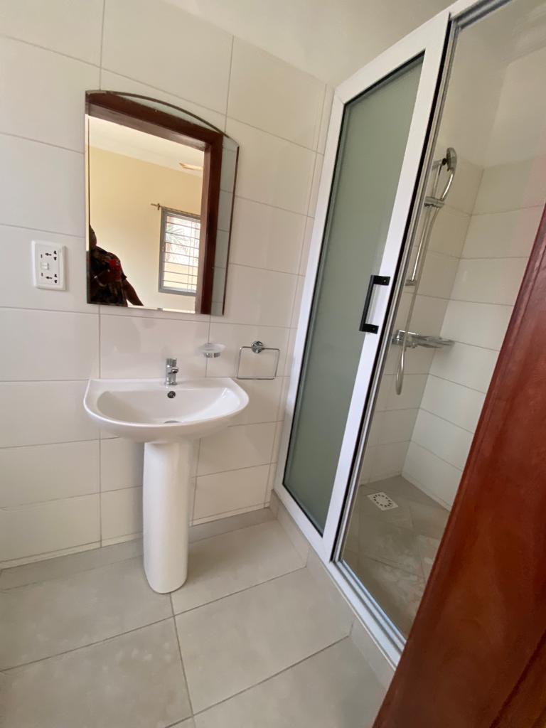 Five (5) Bedroom Town House for Rent at Tse Addo