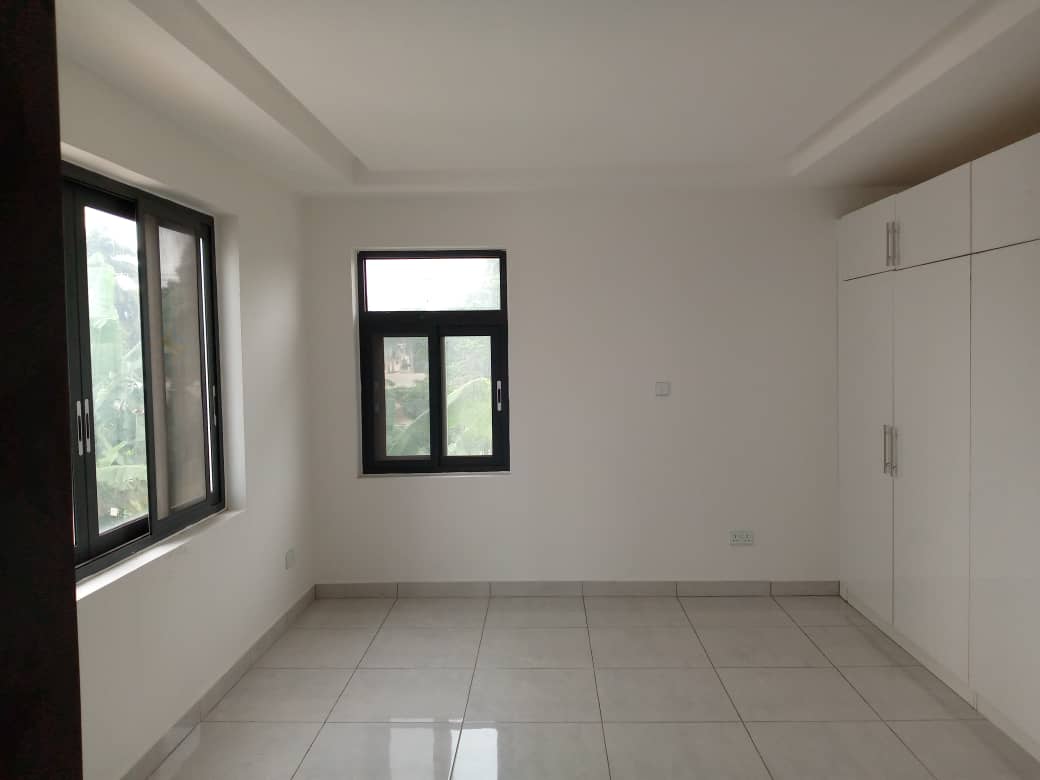Five (5) Bedroom Unfurnished House for Sale at Airport Residential