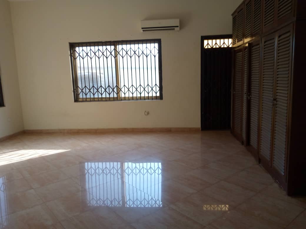 Five (5) Bedroom Unfurnished House With Three (3) Boys Quarters for Rent at Westland