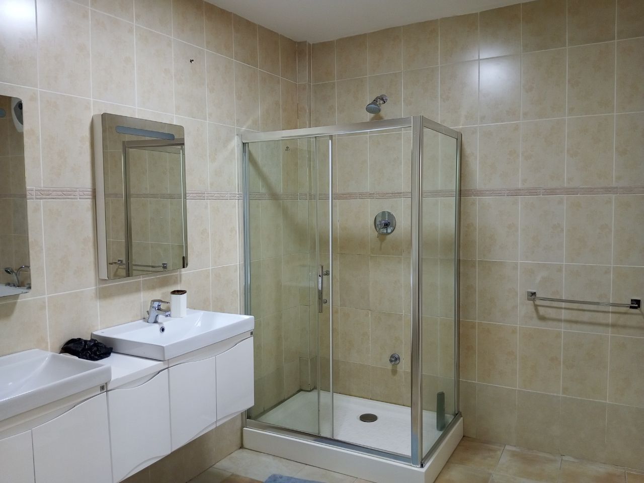 Five (5) Bedroom Fully Furnished House For Rent at North Legon