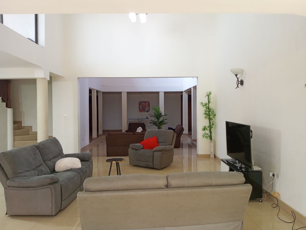 Five (5) Bedroom Fully Furnished House For Rent at North Legon