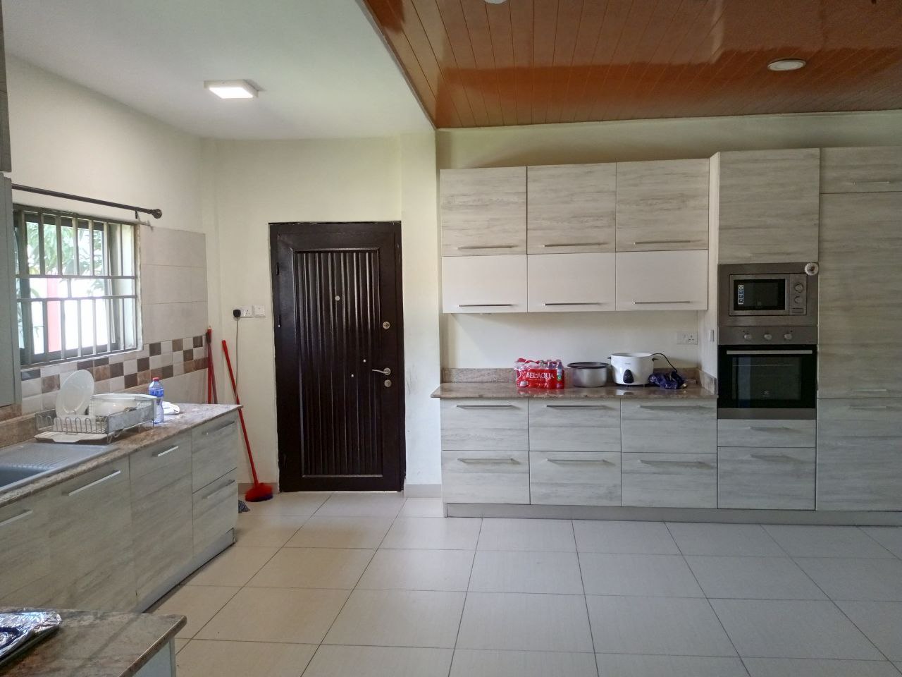 Five (5) Bedroom Fully Furnished House For Rent at North Legon