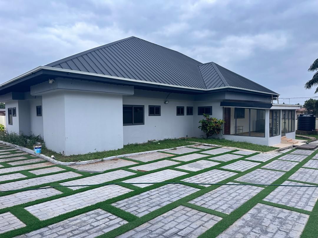 Five (5) Bedroom House For Rent at Achimota Kingsby