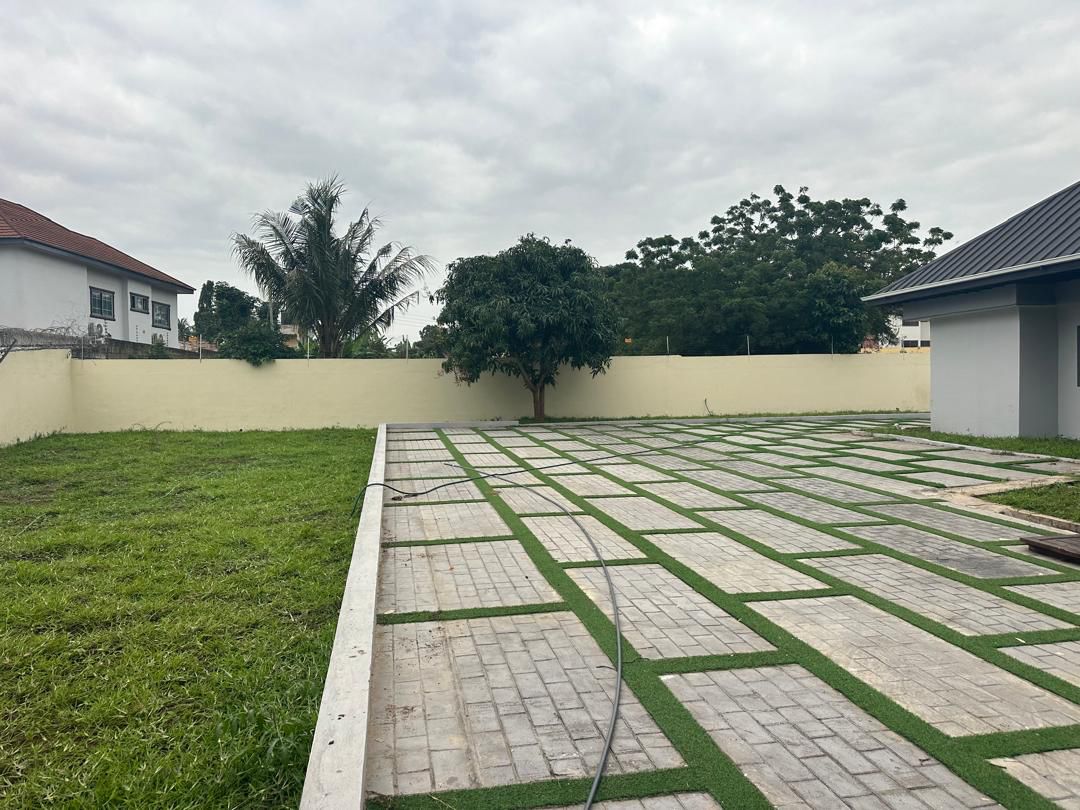 Five (5) Bedroom House For Rent at Achimota Kingsby