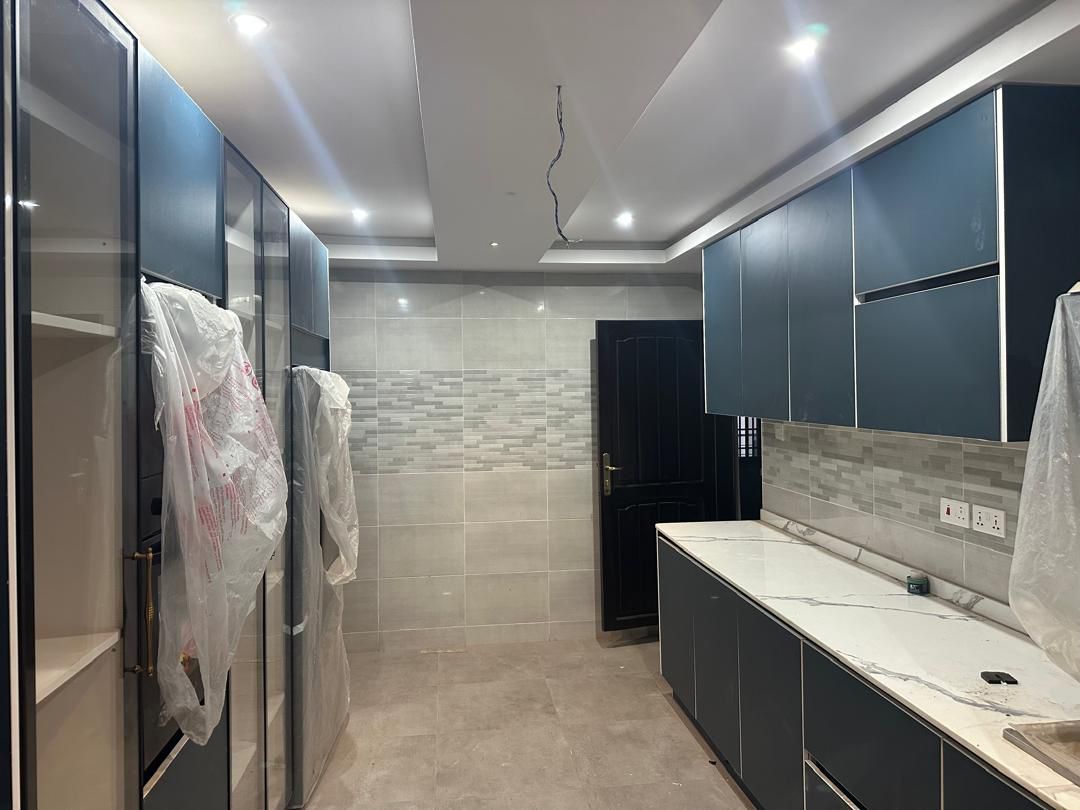 Five (5) Bedroom House For Rent at Achimota Kingsby