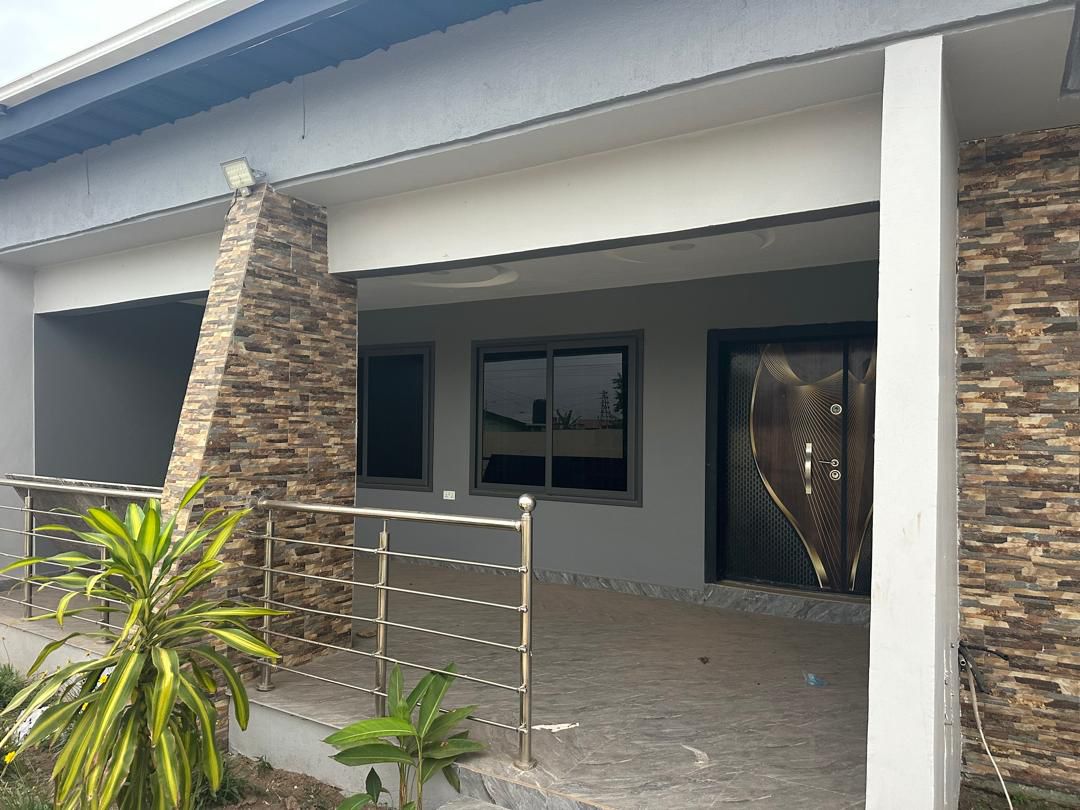 Five (5) Bedroom House For Rent at Achimota Kingsby