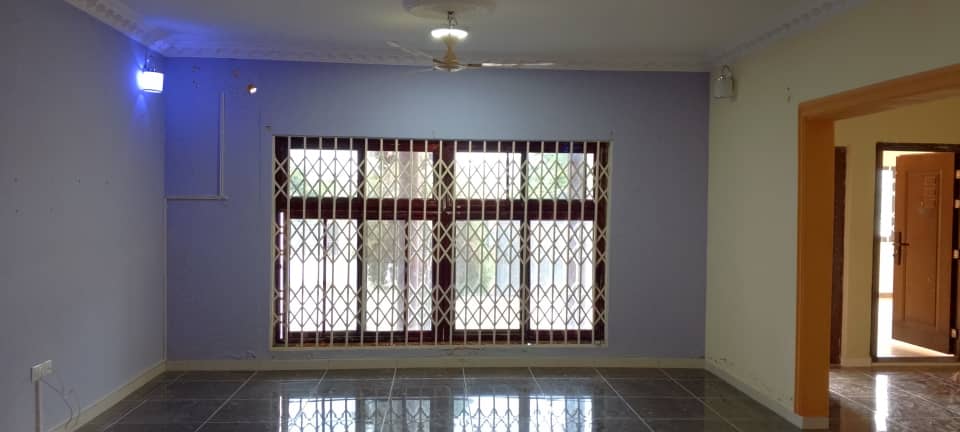 Five (5) Bedroom House For Rent at Amasaman