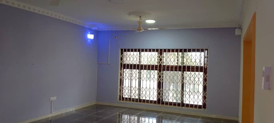 Five (5) Bedroom House For Rent at Amasaman