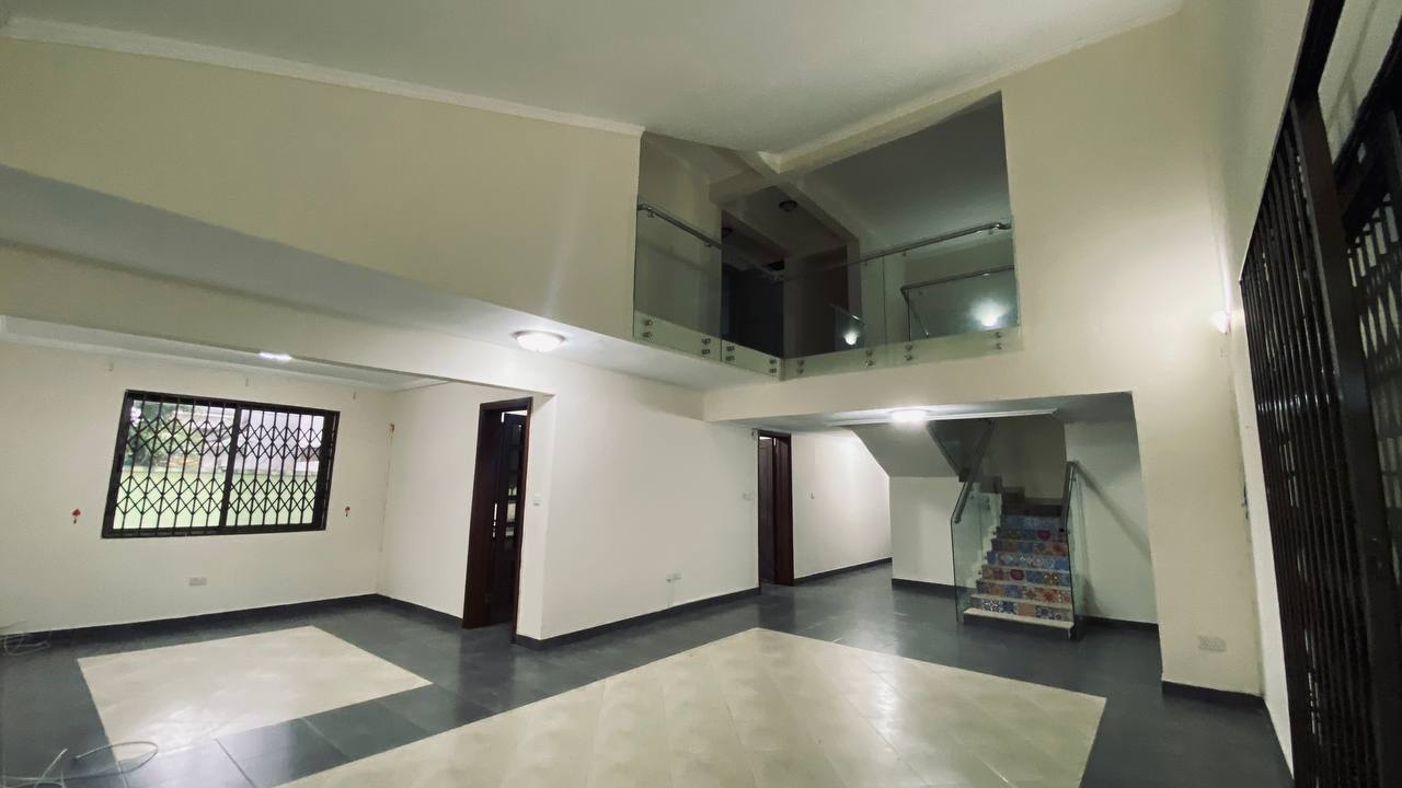 Five (5) Bedroom House For Rent at Cantonments