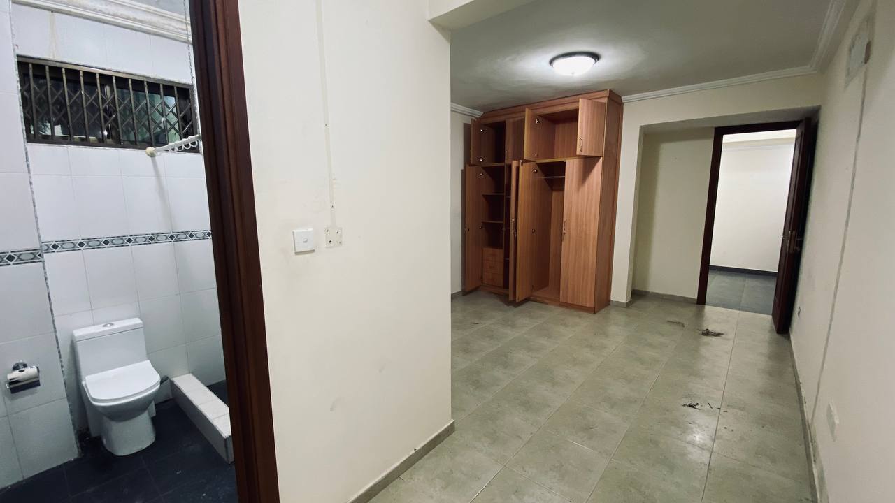 Five (5) Bedroom House For Rent at Cantonments