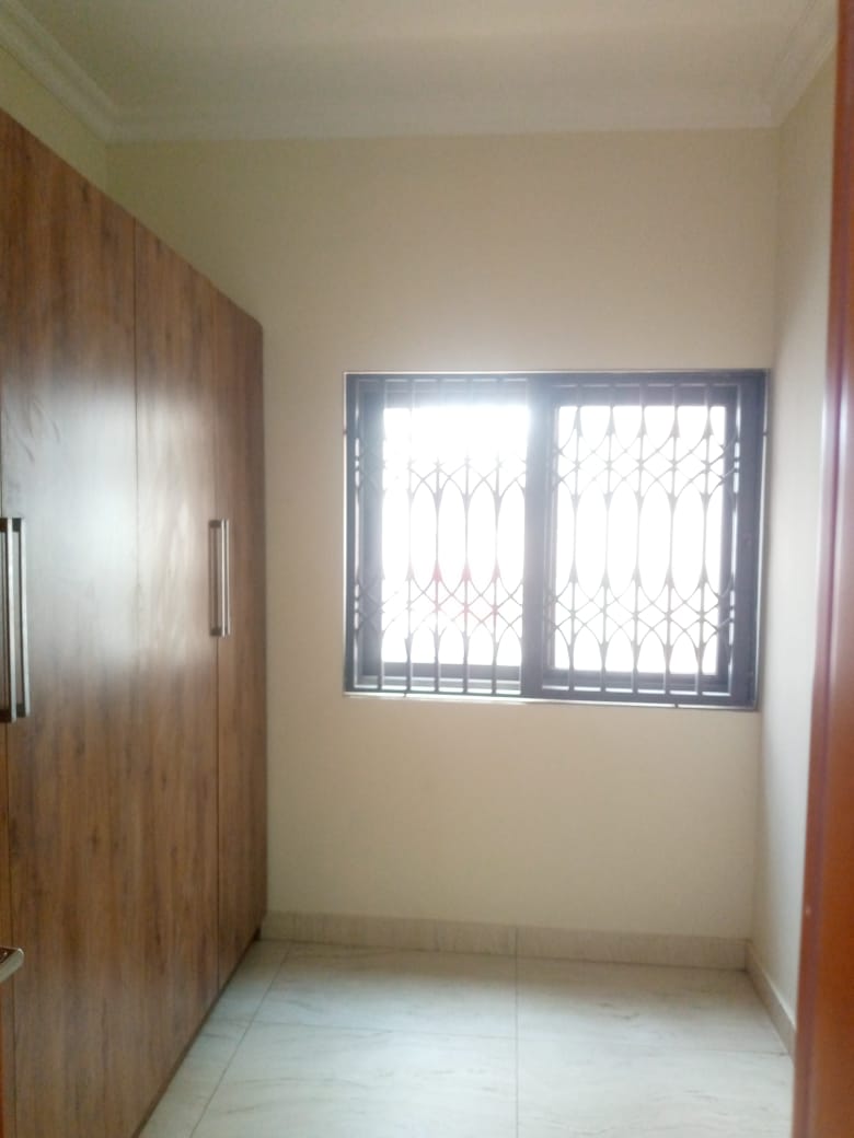 Five (5) Bedroom House For Rent at East Legon