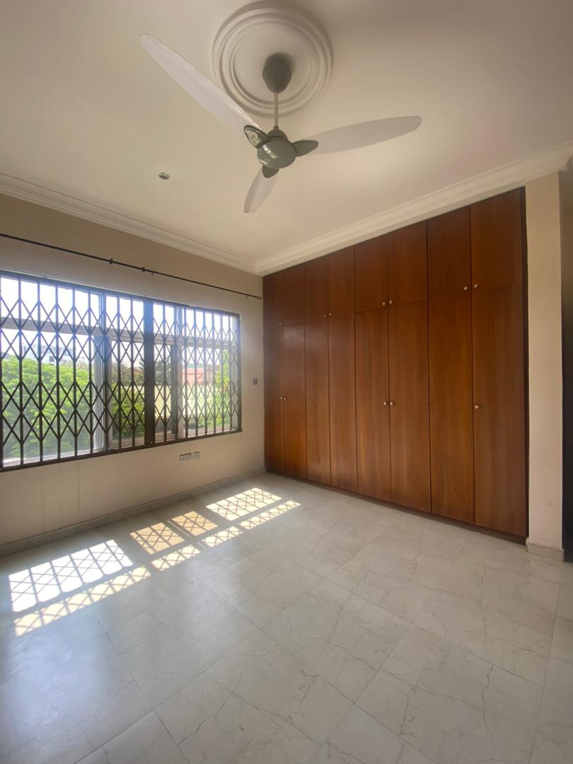 Five (5) Bedroom House For Rent at East Legon