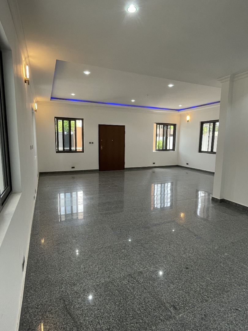 Five (5) Bedroom House For Rent at East Legon