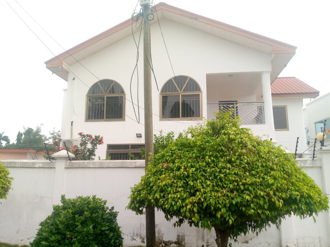 Five (5) Bedroom House for Rent at Labone