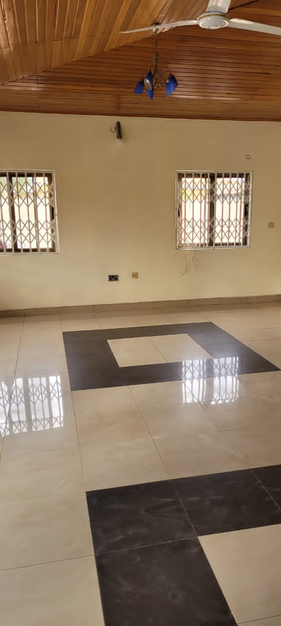 Five (5) Bedroom House For Rent at Spintex