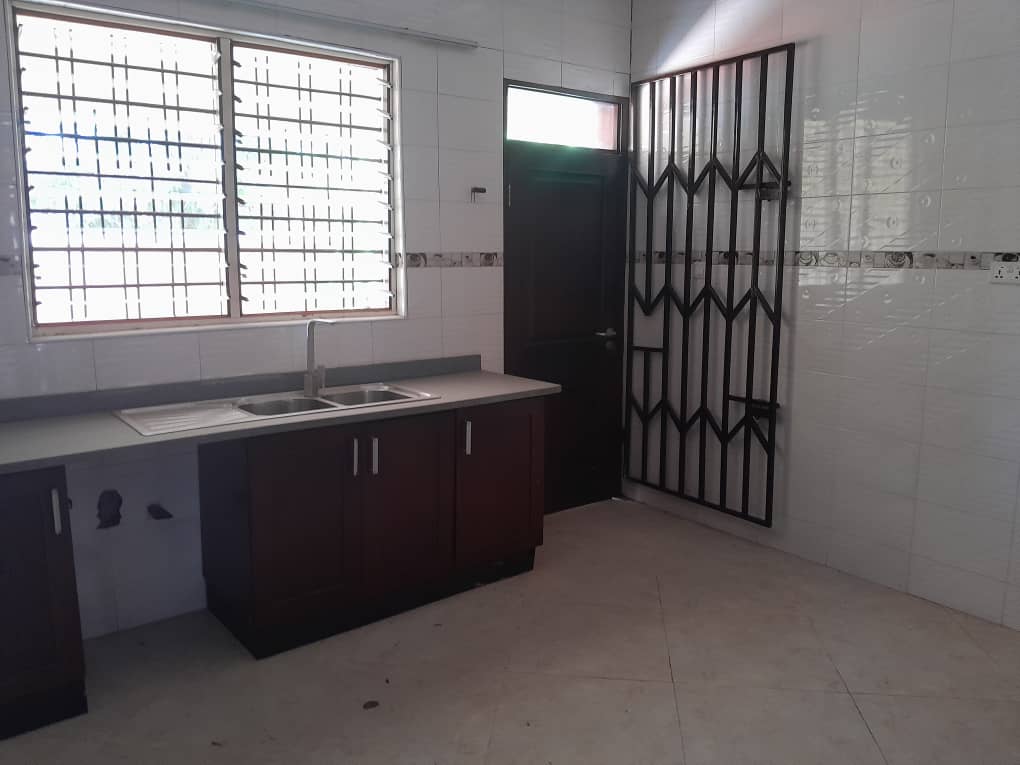 Five (5) Bedroom House For Rent at Spintex