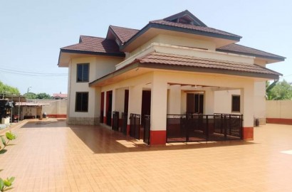 Five (5) Bedroom House For Rent at Spintex