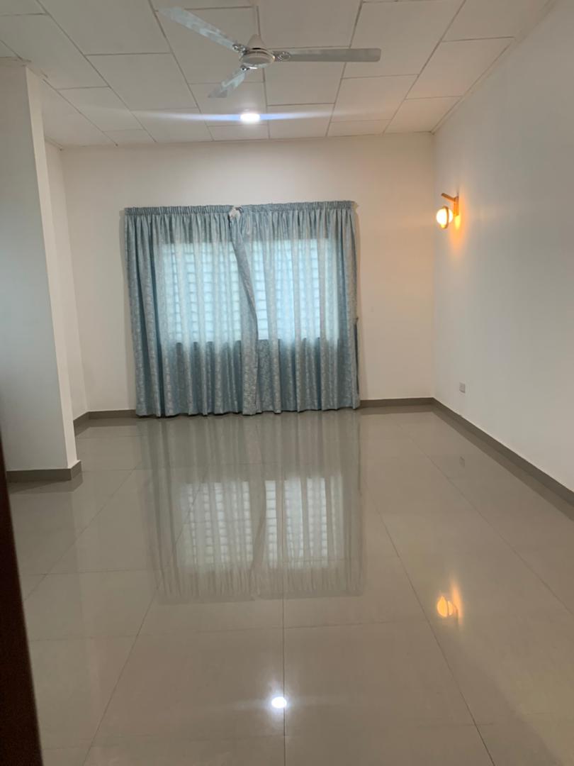 Five (5) Bedroom House For Rent at Spintex