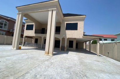 Five (5) Bedroom House For Rent at Spintex