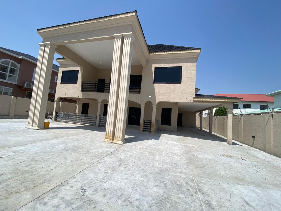 Five (5) Bedroom House For Rent at Spintex