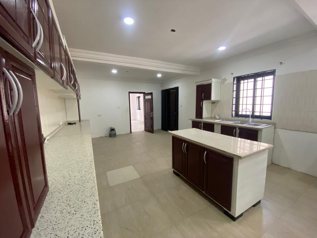 Five (5) Bedroom House For Rent at Spintex