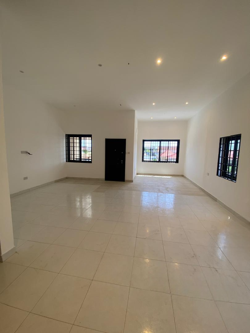 Five (5) Bedroom House For Rent at Spintex