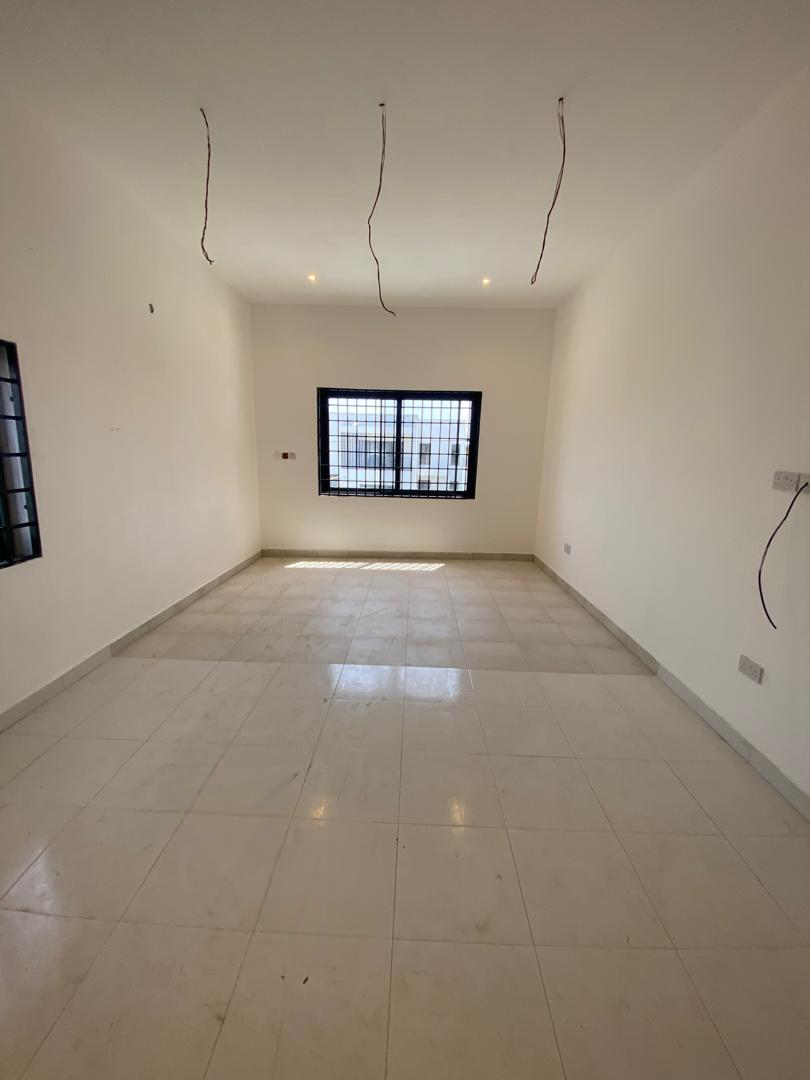 Five (5) Bedroom House For Rent at Spintex