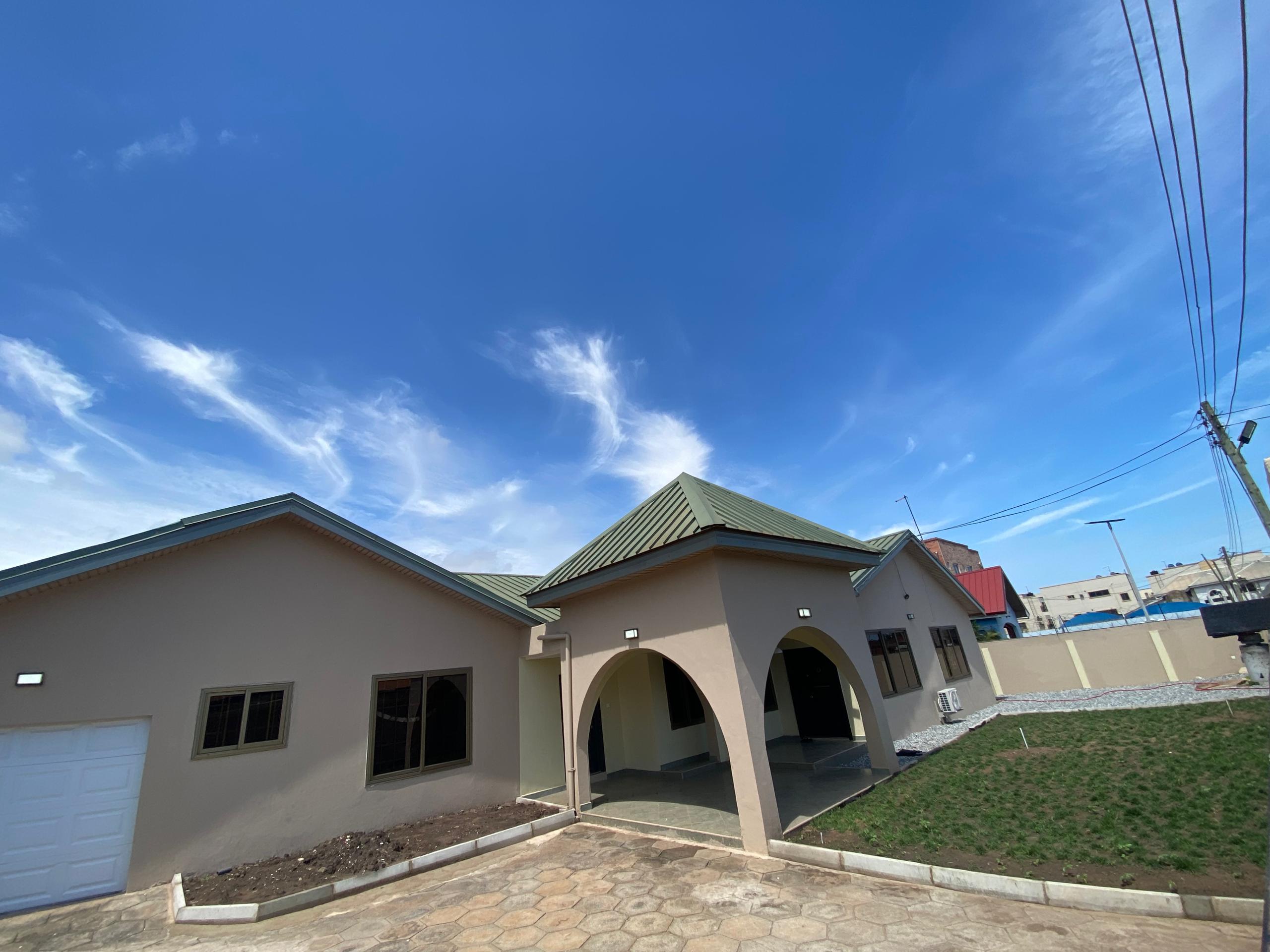 Five (5) Bedroom House For Rent At Spintex