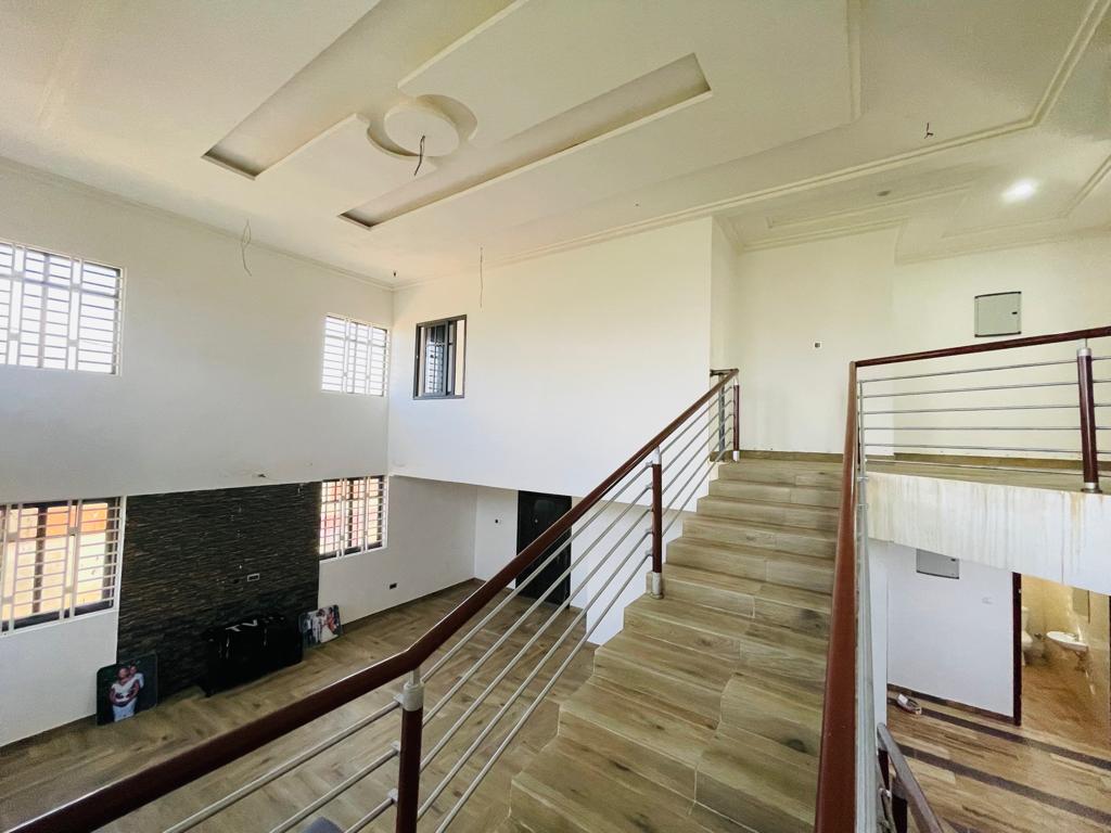 Five (5) Bedroom House For Sale at Oyarifa