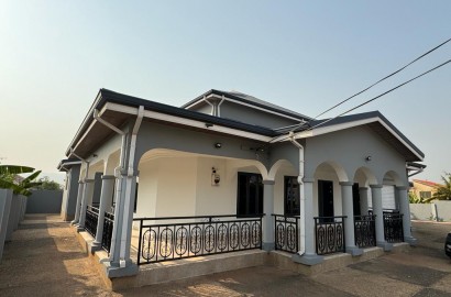 Five (5) Bedroom House For Sale at Oyarifa