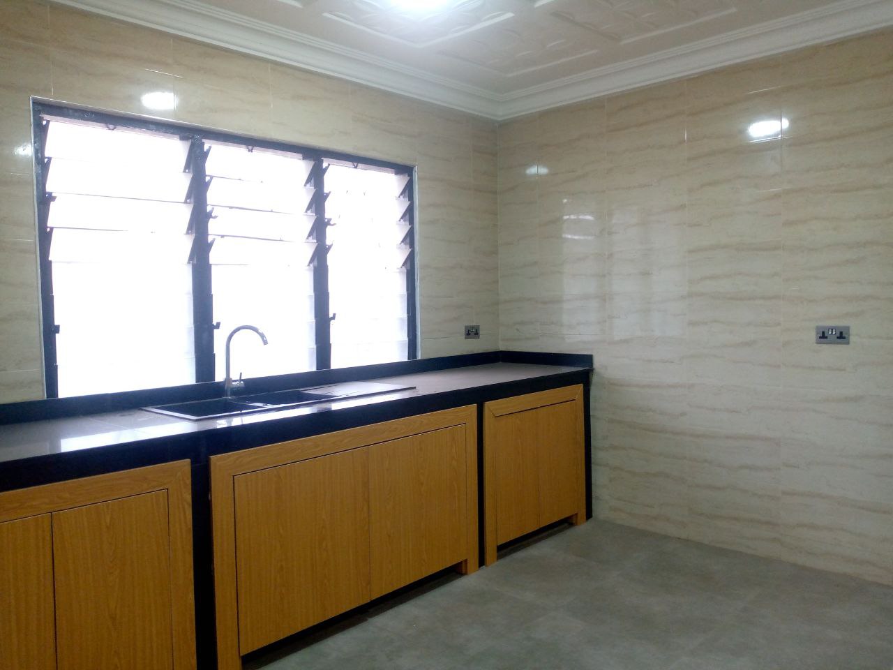 Five (5) Bedroom House For Sale at Oyarifa