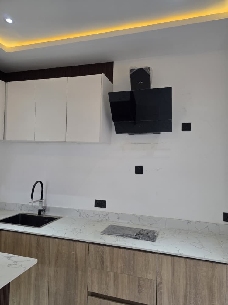 Five (5) Bedroom House For Sale at Sakumono