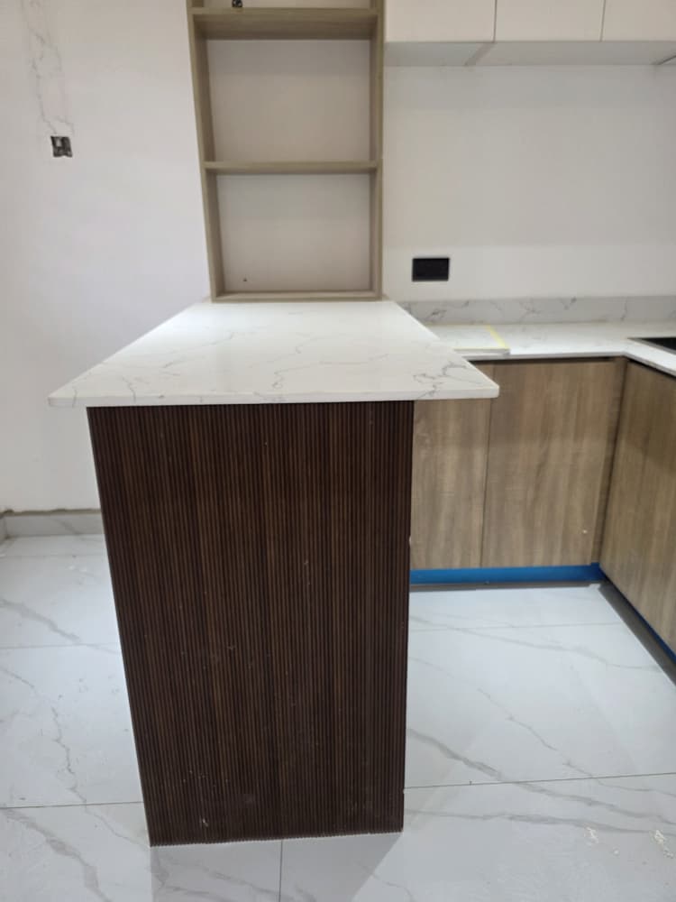 Five (5) Bedroom House For Sale at Sakumono