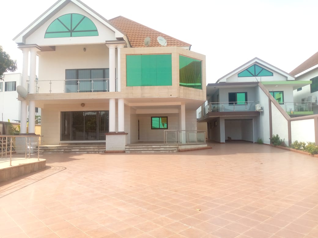 Five (5) Bedroom House with 3 Boys Quarters For Rent at Dworwulu