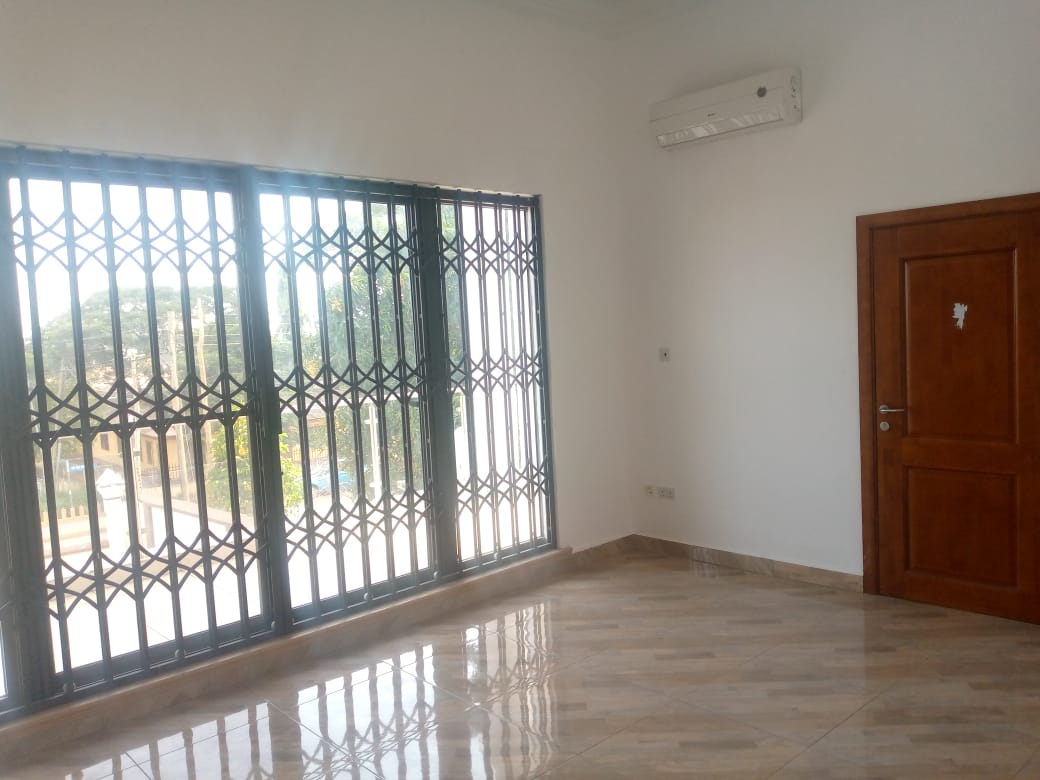 Five (5) Bedroom House with 3 Boys Quarters For Rent at Dworwulu