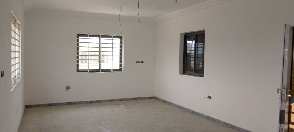 Five (5) Bedroom House with 3 Shops For Sale at Amasaman