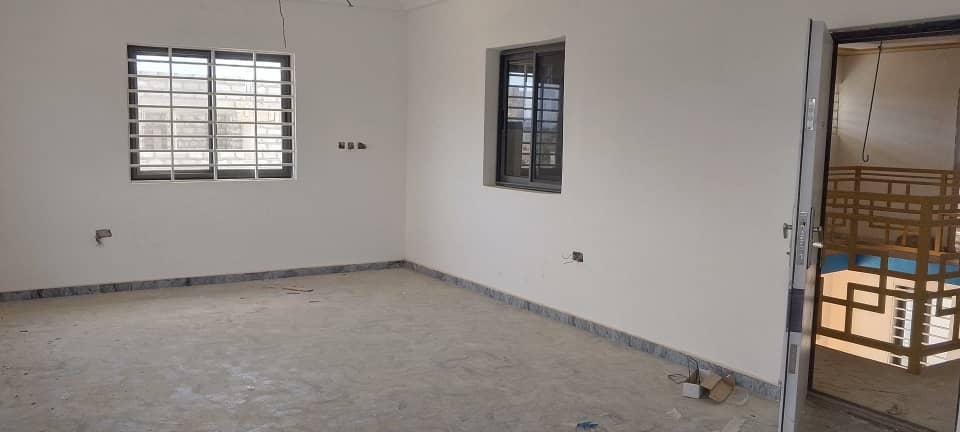 Five (5) Bedroom House with 3 Shops For Sale at Amasaman