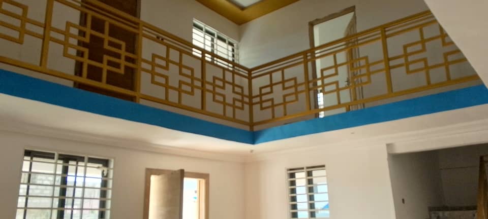 Five (5) Bedroom House with 3 Shops For Sale at Amasaman