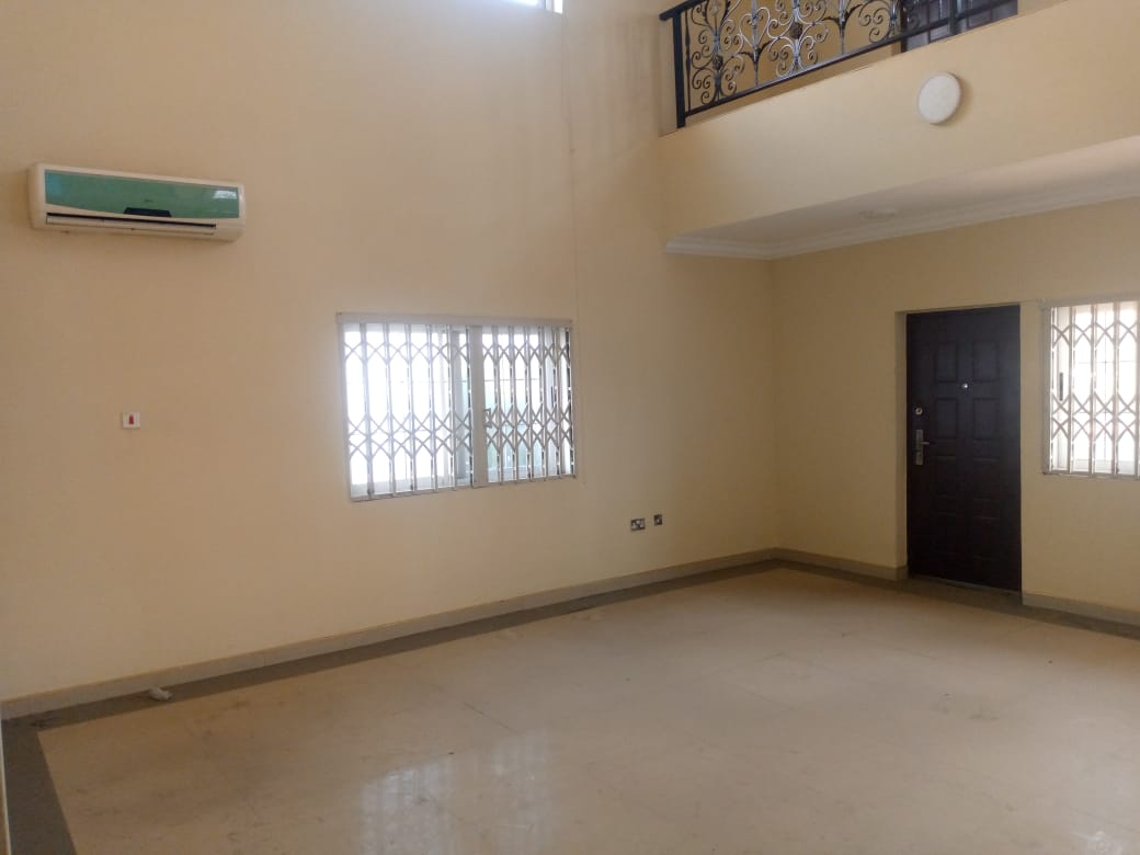 Five (5) Bedroom House with Boys Quarters For Rent at Dworwulu