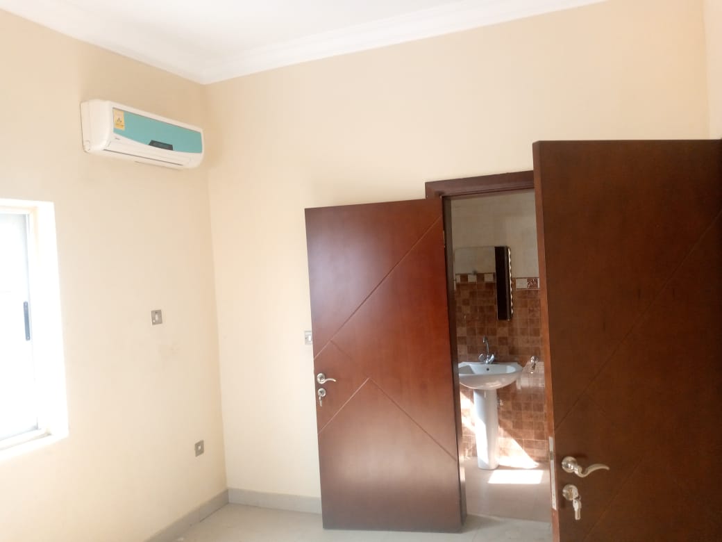 Five (5) Bedroom House with Boys Quarters For Rent at Dworwulu