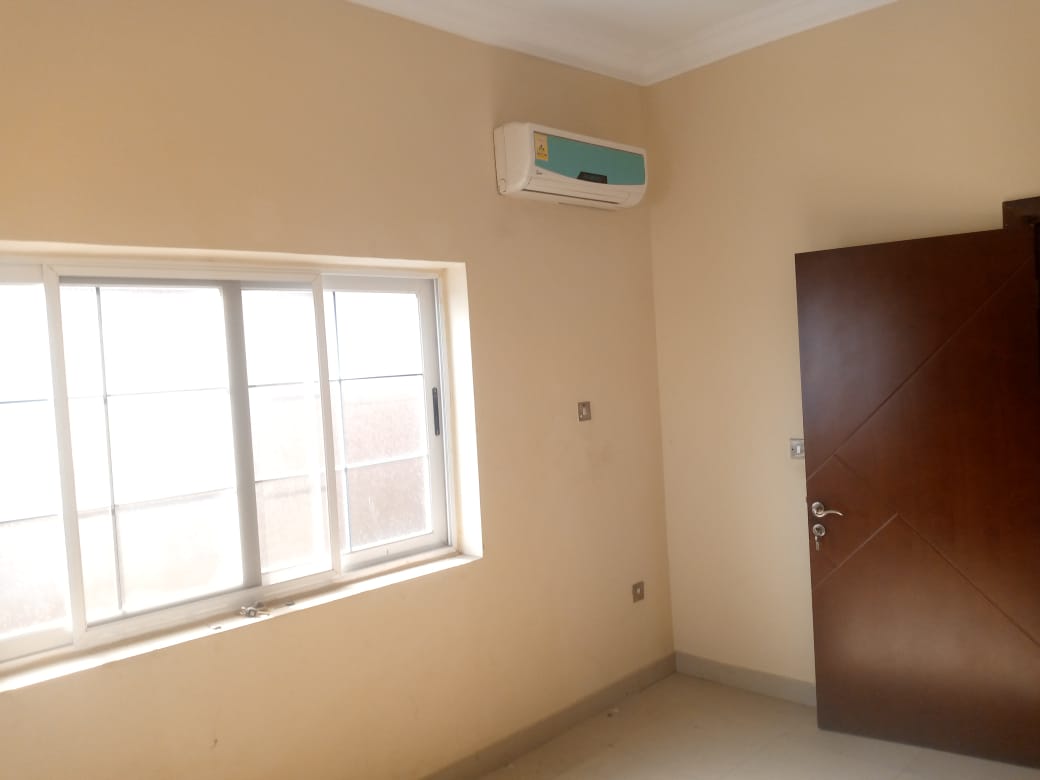 Five (5) Bedroom House with Boys Quarters For Rent at Dworwulu