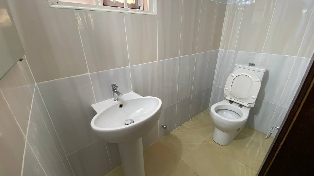 Five (5) Bedroom Townhouse with Boys' Quarters For Rent in a Gated Community at Cantonments