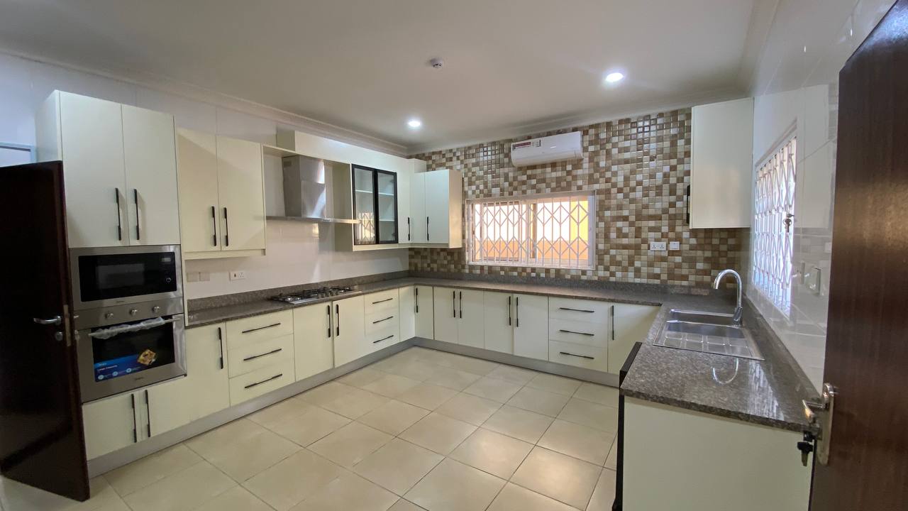 Five (5) Bedroom Townhouse with Boys' Quarters For Rent in a Gated Community at Cantonments